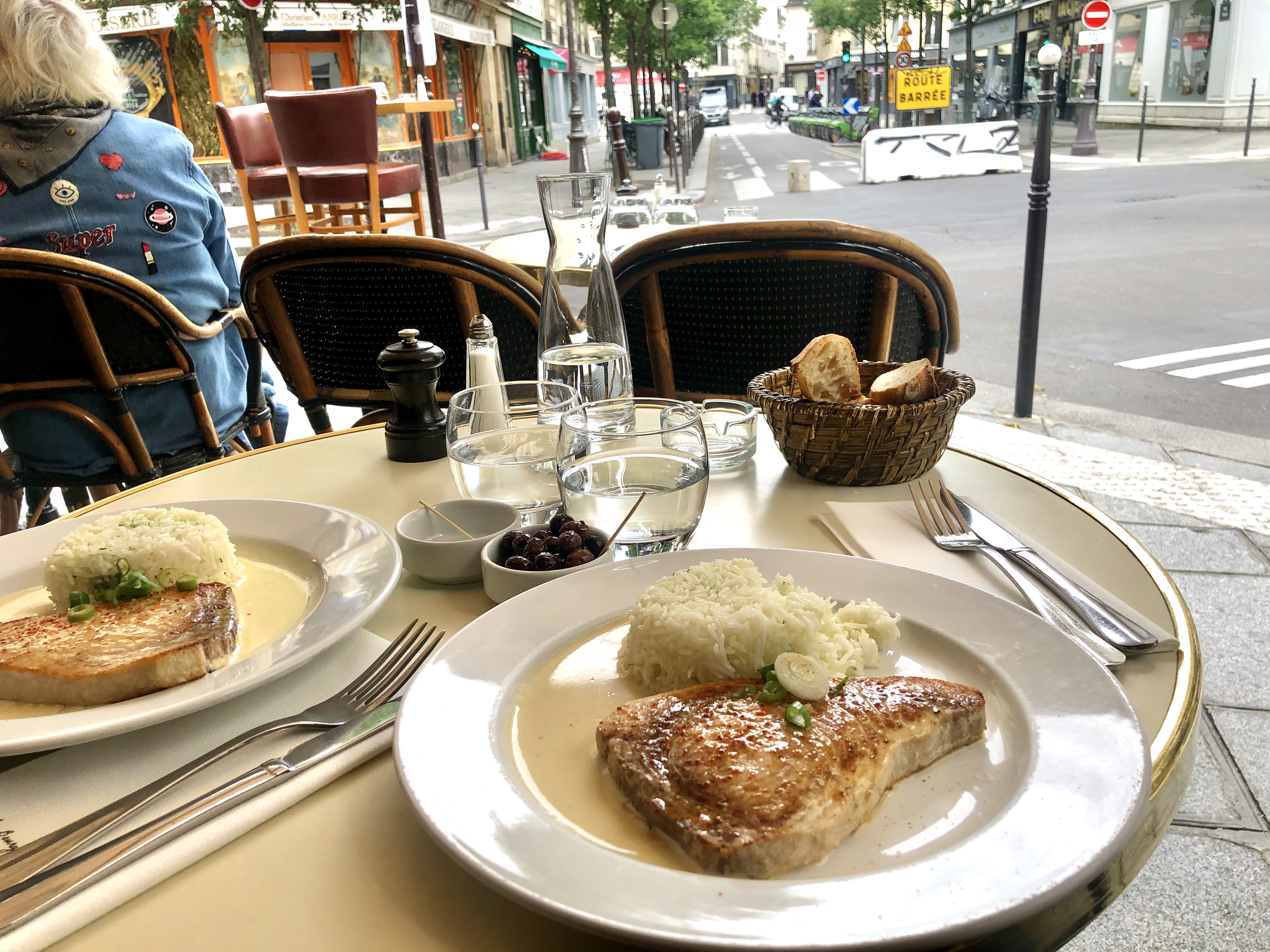 パリのカフェ,ビストロ