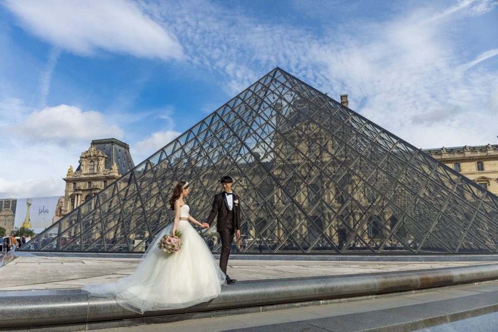 ルーブルピラミッド