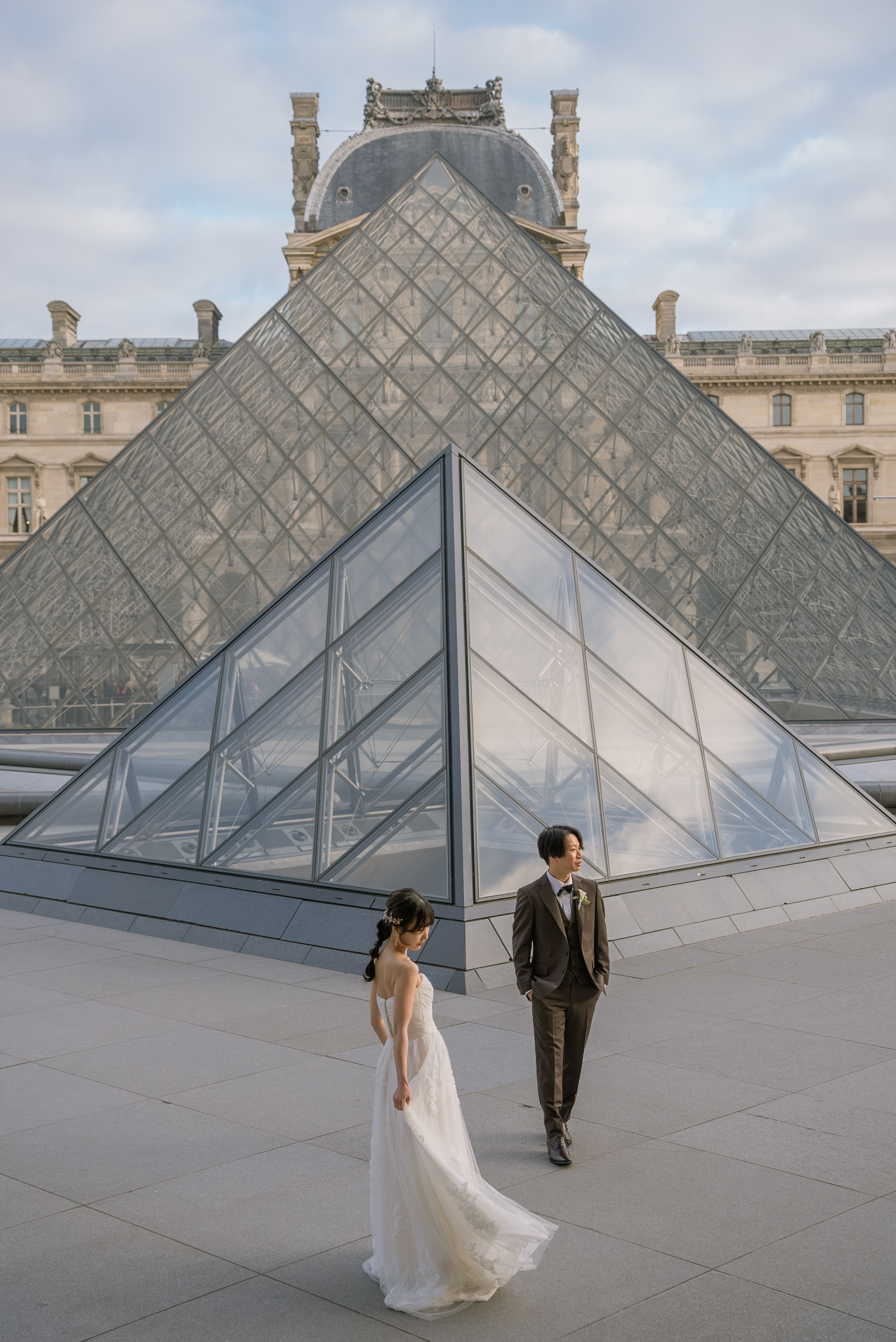 ルーブルピラミッド