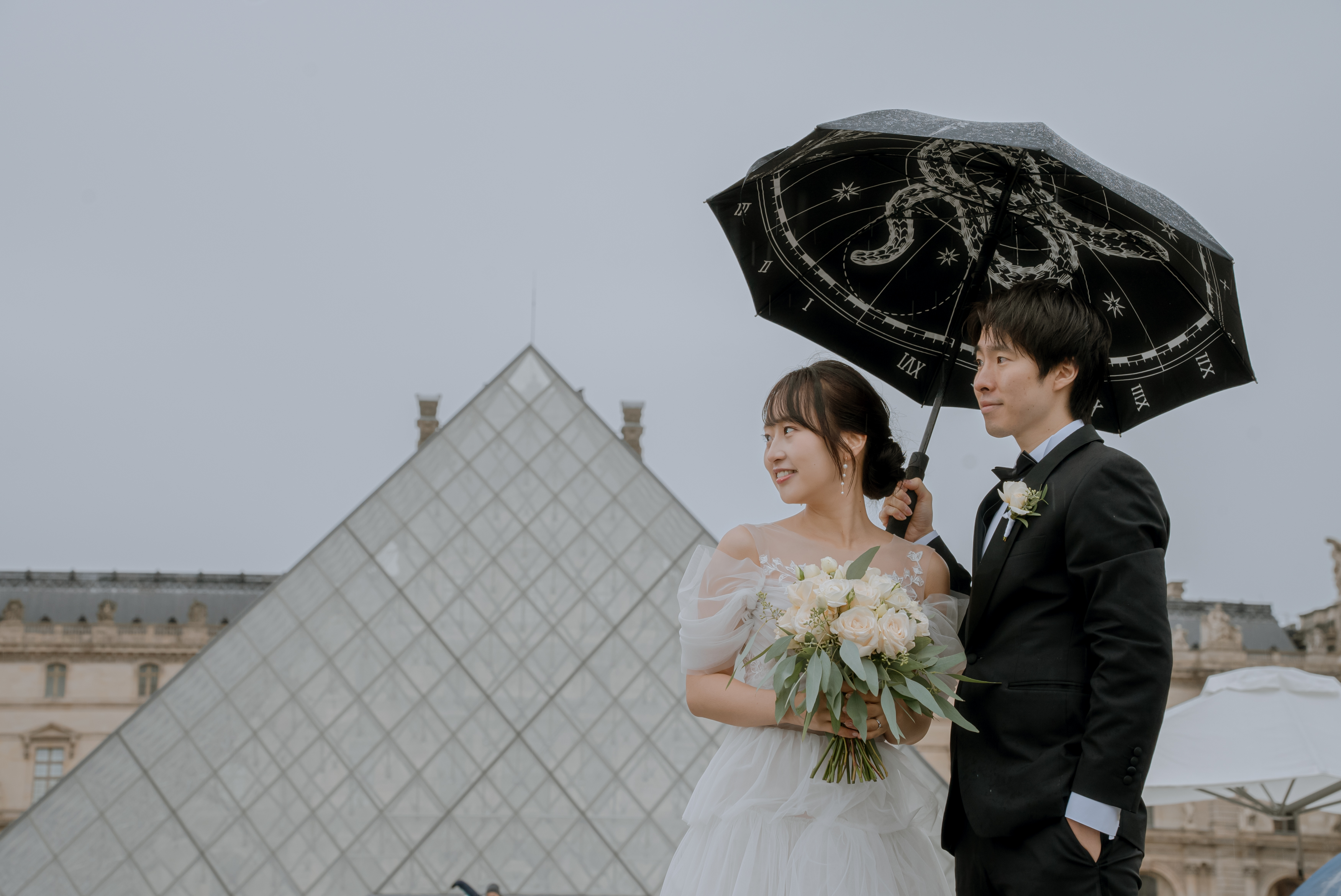 ルーブルピラミッド